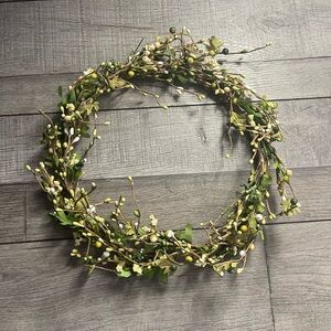 Green and Cream Holiday Wreath